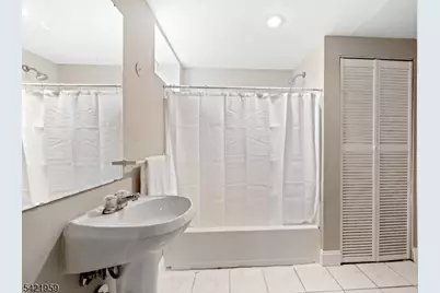 16 Ditmars Cir, Hillsborough Township, NJ 08844 - Photo 23