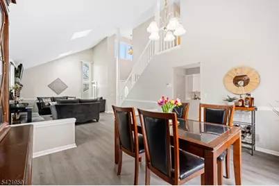 16 Ditmars Cir, Hillsborough Township, NJ 08844 - Photo 9