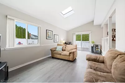 16 Ditmars Cir, Hillsborough Township, NJ 08844 - Photo 13