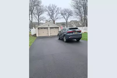 11 Oak Pkwy, Sparta Township, NJ 07871 - Photo 3