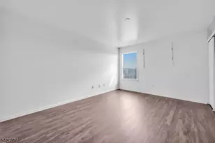 233 Spruce Ct, Raritan Township, NJ 08822 - Photo 19