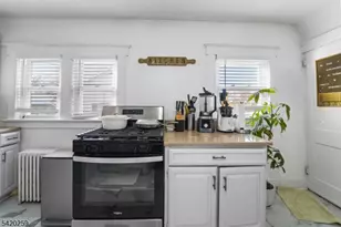 548 Bridgewater Ave, Bridgewater, NJ 08807 - Photo 13