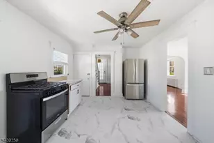 548 Bridgewater Ave, Bridgewater, NJ 08807 - Photo 33