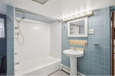 17 Emma Pl, Clifton, NJ 07013 - Photo 17