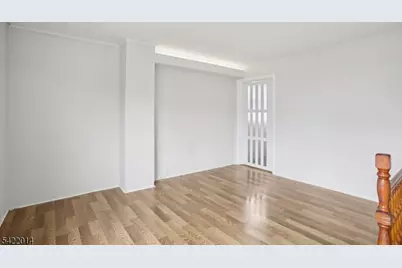 17 Emma Pl, Clifton, NJ 07013 - Photo 7