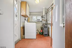 17 Emma Pl, Clifton, NJ 07013 - Photo 19