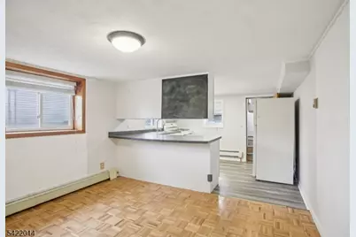 17 Emma Pl, Clifton, NJ 07013 - Photo 9