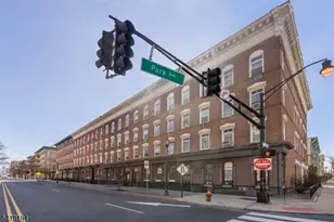 211 14th St, Hoboken, NJ 07030 - Photo 29