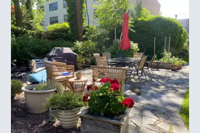 211 14th St #3R, Hoboken, NJ 07030 - Photo 23