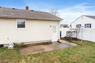 37 Louise Dr, Manville, NJ 08835 - Photo 25