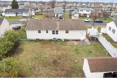 37 Louise Dr, Manville, NJ 08835 - Photo 27