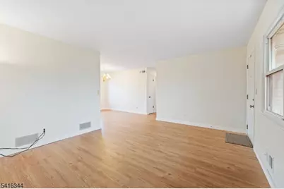 37 Louise Dr, Manville, NJ 08835 - Photo 9