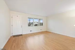 37 Louise Dr, Manville, NJ 08835 - Photo 7