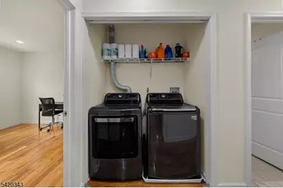 47 Harvey Ct, Clark Township, NJ 07066 - Photo 19