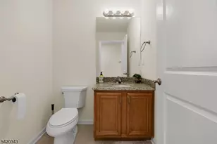 47 Harvey Ct, Clark Township, NJ 07066 - Photo 7