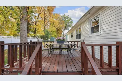 2108 Princeton Ave, Scotch Plains Township, NJ 07076 - Photo 25