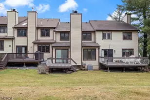 33 Stockton Ct, Parsippany, NJ 07950 - Photo 33