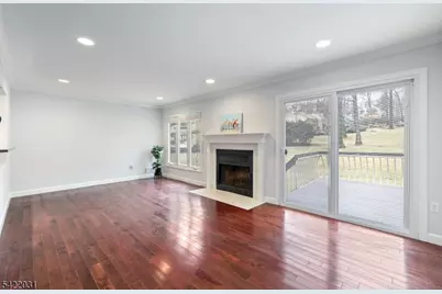 33 Stockton Ct, Parsippany, NJ 07950 - Photo 11