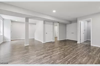 2 Calumet Ave, Parsippany, NJ 07034 - Photo 31