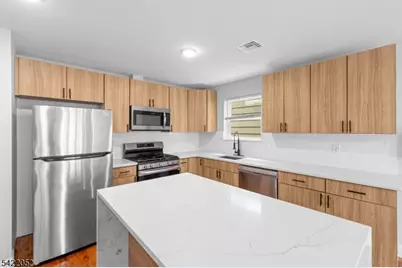 19 Shaw Ave #1, Newark, NJ 07112 - Photo 5