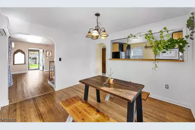 522 Thompson Ave, Roselle, NJ 07203 - Photo 9