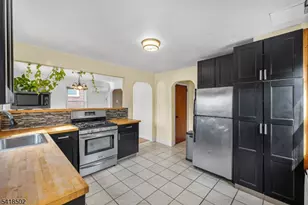 522 Thompson Ave, Roselle, NJ 07203 - Photo 13