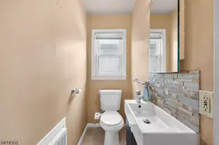 522 Thompson Ave, Roselle, NJ 07203 - Photo 17