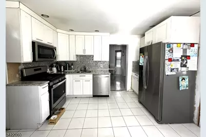 126 Bartholdi Ave, Butler, NJ 07405 - Photo 19