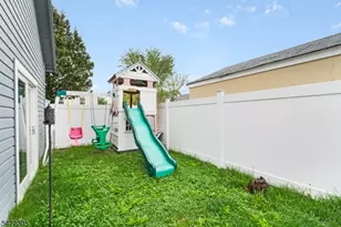 60 Searing St, Dover, NJ 07801 - Photo 21