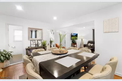 60 Searing St, Dover, NJ 07801 - Photo 5