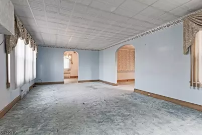 52 Manner Ave, Garfield, NJ 07026 - Photo 5