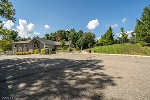 17 Clark Ct, Bernards Township, NJ 07920 - Photo 27