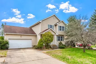 1313 Dukes Pkwy E, Manville, NJ 08835 - Photo 1