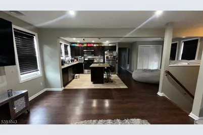 93 Howard St, Irvington, NJ 07111 - Photo 3