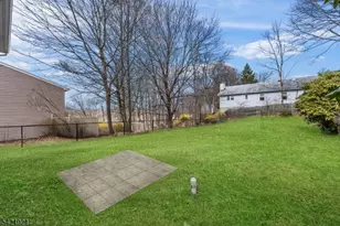 537 Rogers Dr, Roxbury Township, NJ 07850 - Photo 29