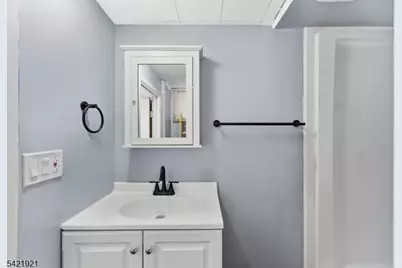 537 Rogers Dr, Roxbury Township, NJ 07850 - Photo 23