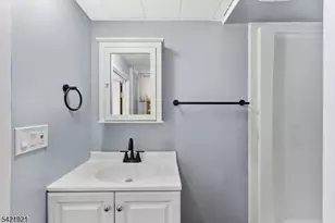 537 Rogers Dr, Roxbury Township, NJ 07850 - Photo 23