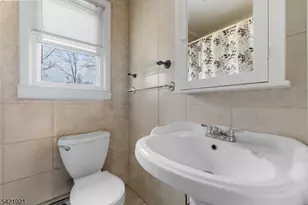 537 Rogers Dr, Roxbury Township, NJ 07850 - Photo 17