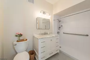 280 Main St, Little Falls Township, NJ 07424 - Photo 15