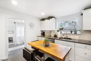 60 Searing St, Dover, NJ 07801 - Photo 5