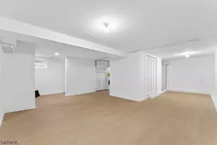 39 Hurden St, Hillside, NJ 07205 - Photo 17