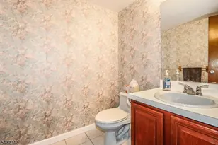 498 Auten Rd 2D, Hillsborough Township, NJ 08844 - Photo 17