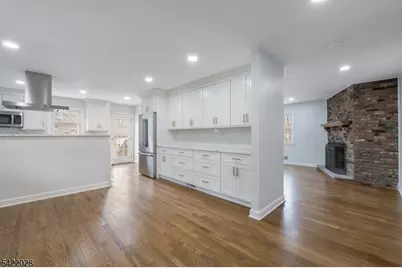 6 Windsor Way, Berkeley Heights Township, NJ 07922 - Photo 9