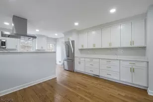 6 Windsor Way, Berkeley Heights Township, NJ 07922 - Photo 11