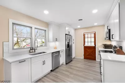 719 Brooklyn Ave, Raritan, NJ 08869 - Photo 13