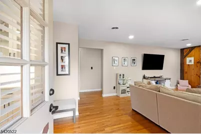 719 Brooklyn Ave, Raritan, NJ 08869 - Photo 5