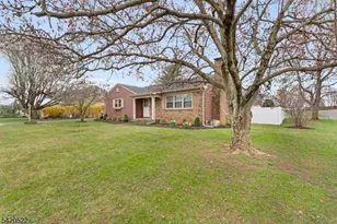 719 Brooklyn Ave, Raritan, NJ 08869 - Photo 1