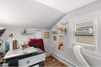 38 Hinsdale Pl, Newark, NJ 07104 - Photo 21