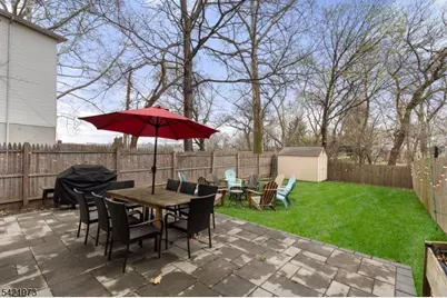 38 Hinsdale Pl, Newark, NJ 07104 - Photo 23