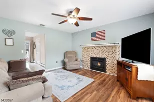 64 Country Club Ln, Harmony Township, NJ 08865 - Photo 9